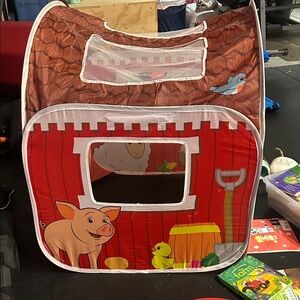 Farm-Themed Kids Play Tent